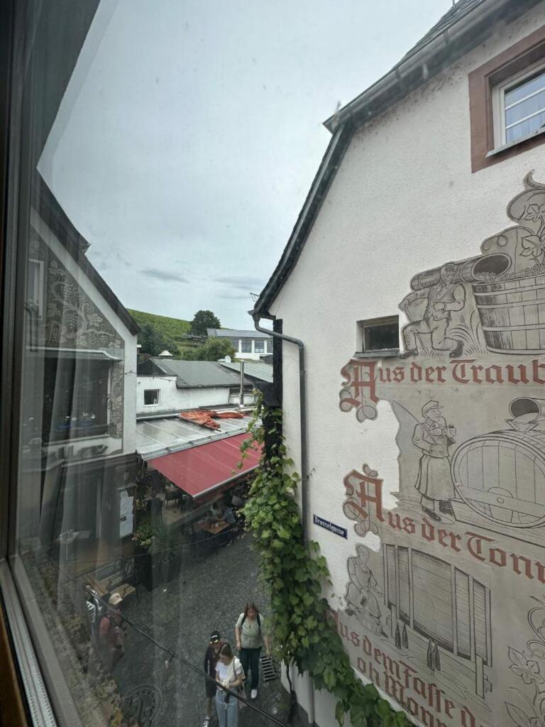 Weinhaus Drosseleck Apartamento Rüdesheim am Rhein Exterior foto
